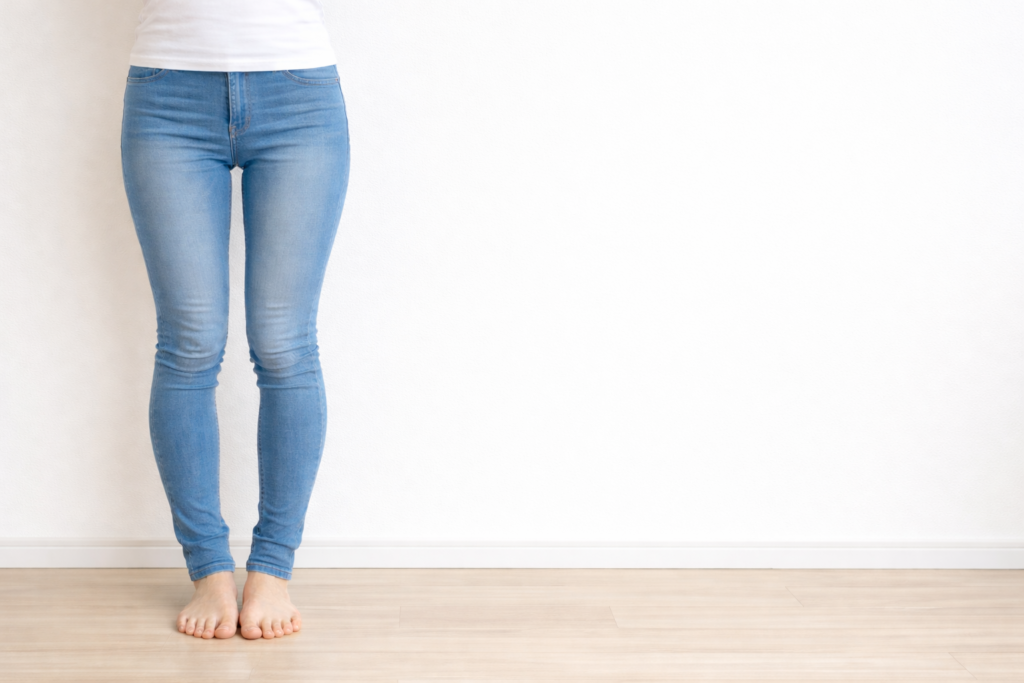 【専門家が解説】O脚とは？原因・セルフチェック・改善方法を完全解説― 放置すると起こる意外なリスクと、専門店で行う本格O脚矯正 ―